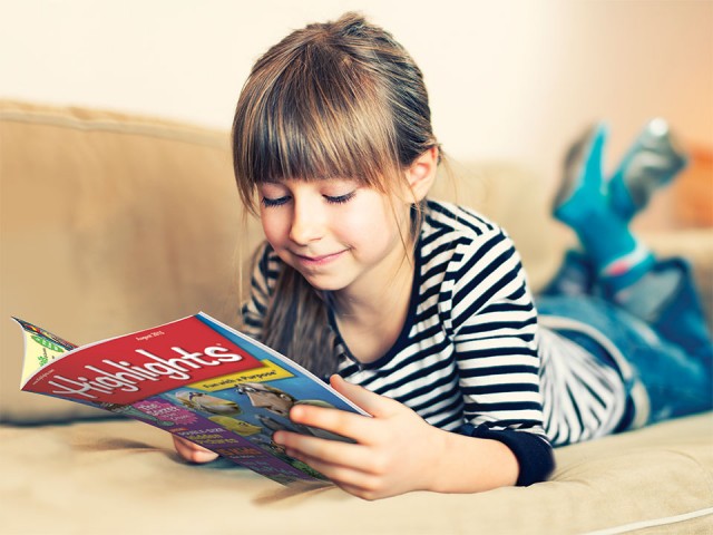 girl-reading-magazine
